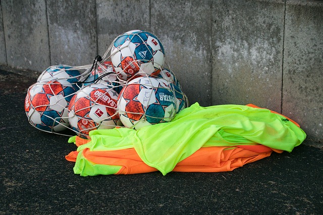 勇士队三巨头其实不算三巨头，毕竟伊戈达拉的重要性不言而喻.